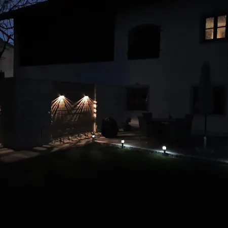Baernham Apartment