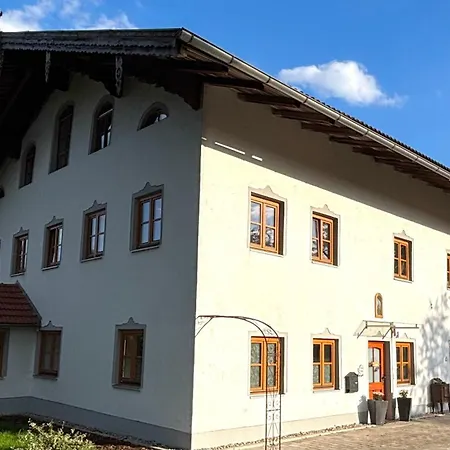 Апартаменты Baernham Babensham